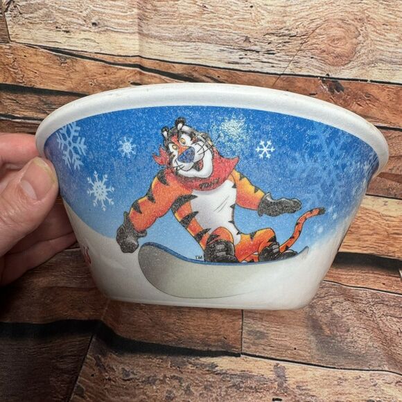 Kellogg's Frosted Flakes 2014 Olympics Tony Tiger Snowboard Cereal Bowl - Picture 1 of 6